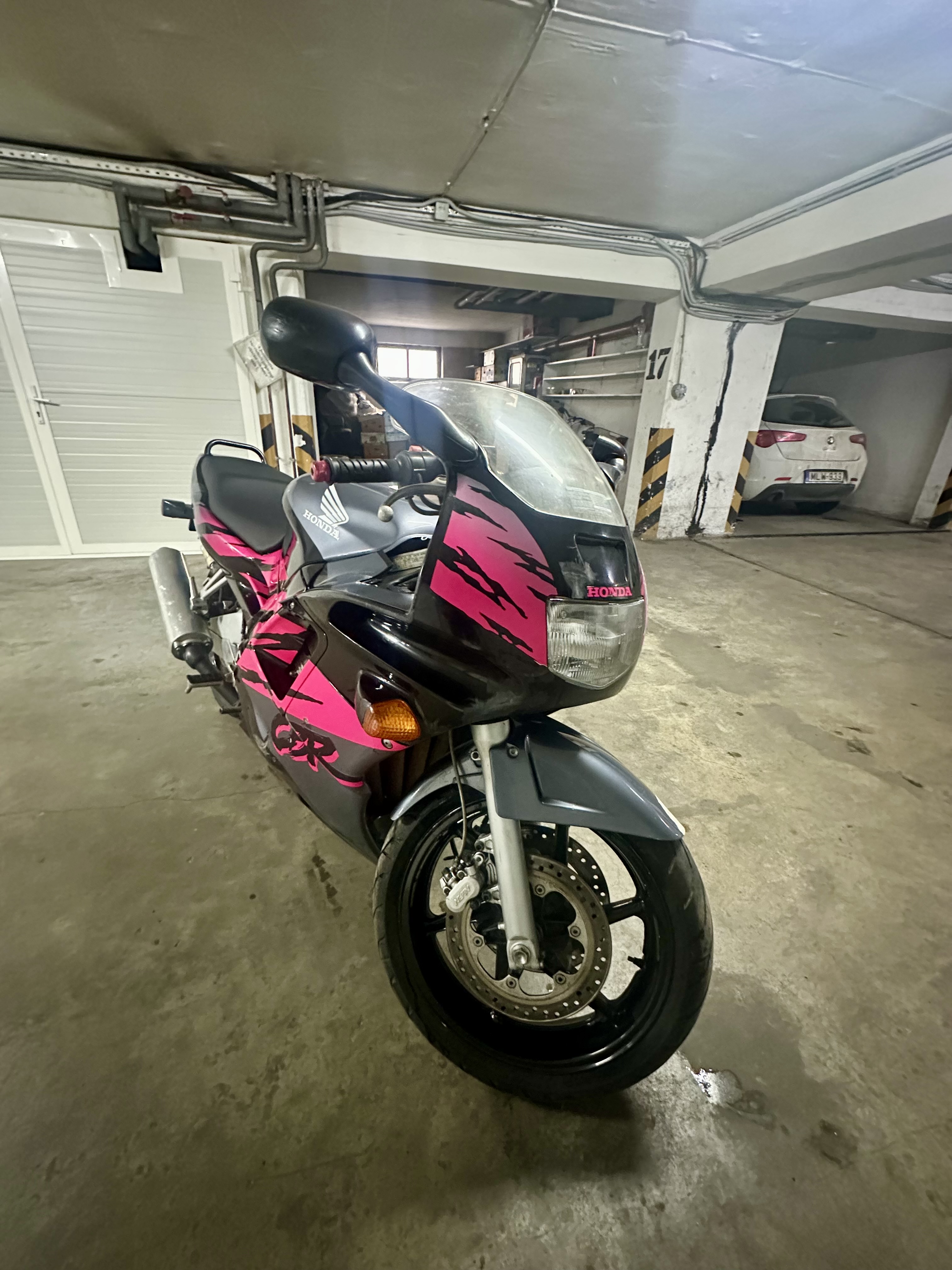 Eladó Honda CBR600 F2 (PC25)+ Alkatrészek!